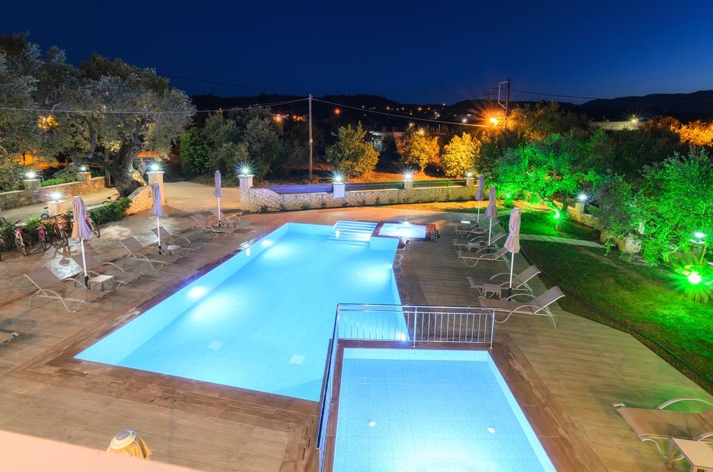 Artemis Apartments Kypseli Extérieur photo