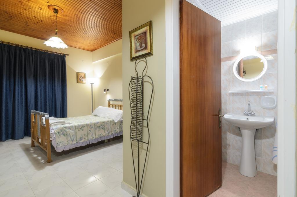 Artemis Apartments Kypseli Extérieur photo