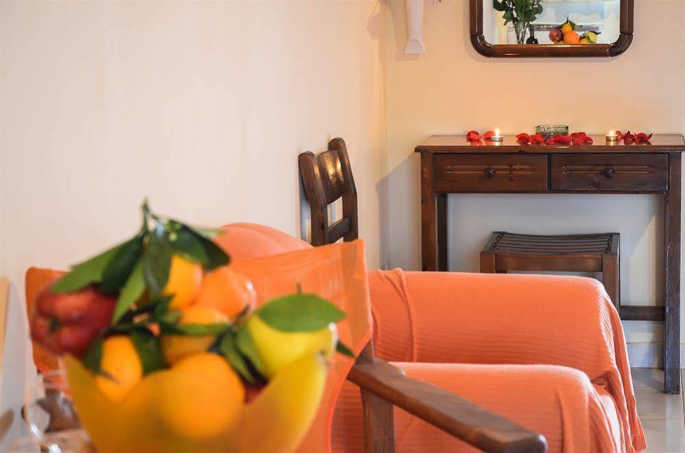 Artemis Apartments Kypseli Extérieur photo