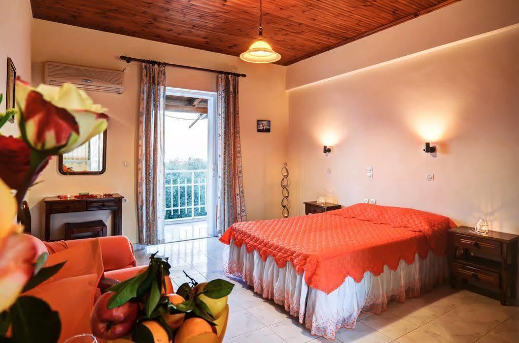 Artemis Apartments Kypseli Extérieur photo