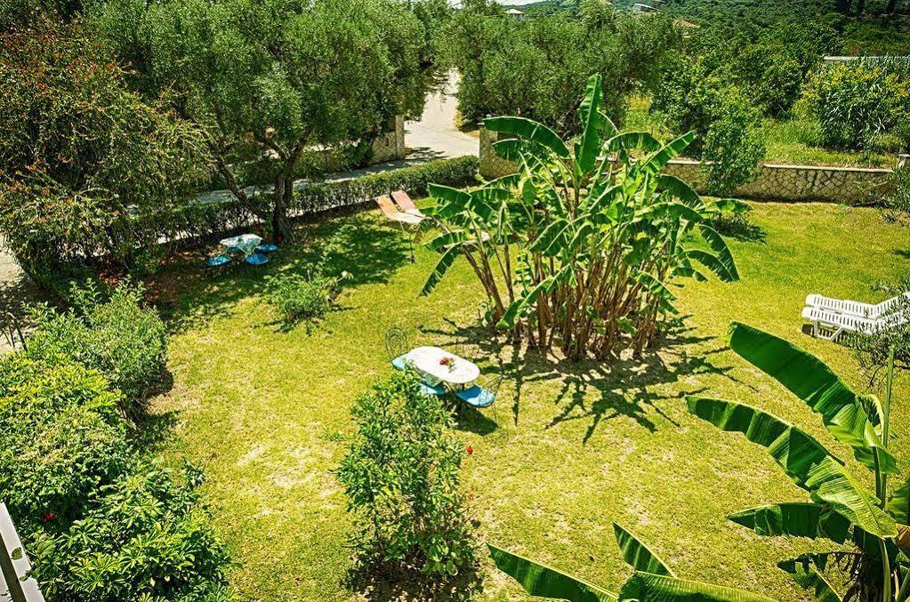 Artemis Apartments Kypseli Extérieur photo